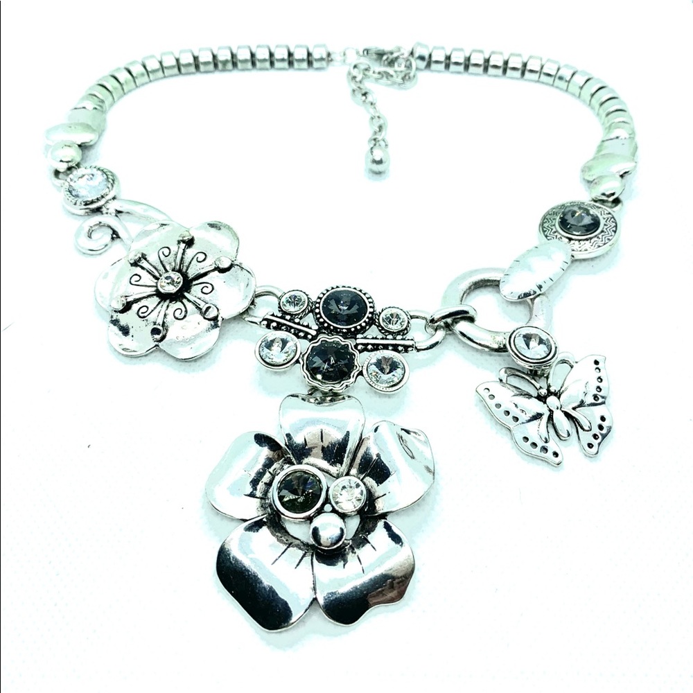Metal Art & Crystal Statement Necklace